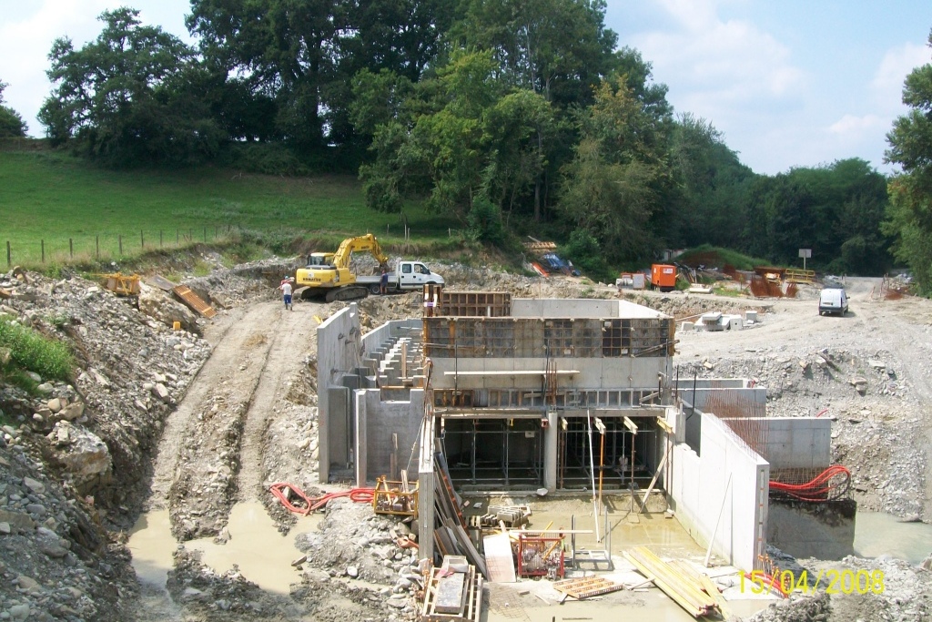 canal d'amenée à la centrale