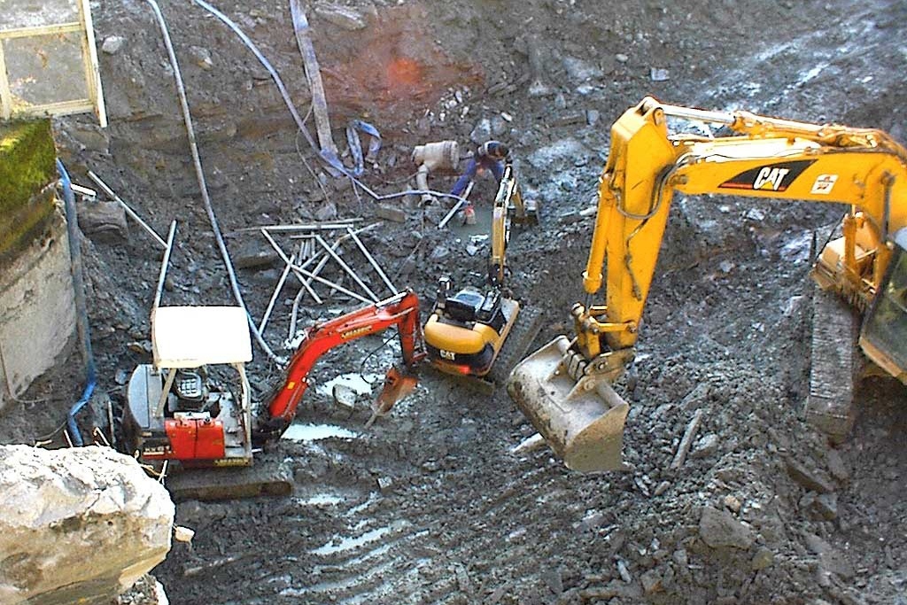 Aménagement de la sortie de la nouvelle turbine sous l'ancienne minoterie